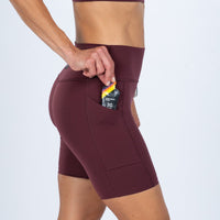 Zoot Sports RUN BOTTOMS Women's Elite Run 8" High-Rise Short - Burgundy